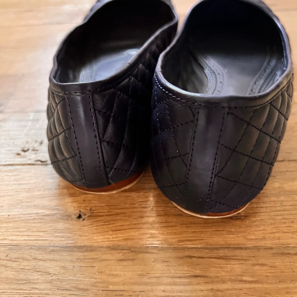 Brooks Brothers Navy Blue Quilted Leather Ballet Flats Cap Toe Shoes - Picture 4 of 7